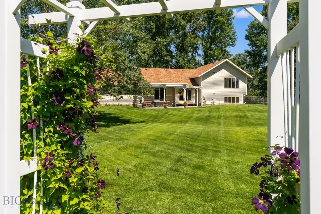 353 Sacajawea Peak Drive Bozeman MT 59718