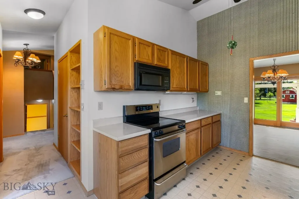 353 Sacajawea Peak Drive Bozeman MT 59718