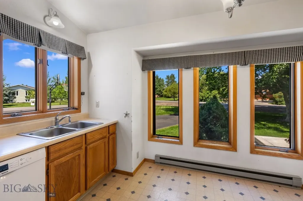 353 Sacajawea Peak Drive Bozeman MT 59718