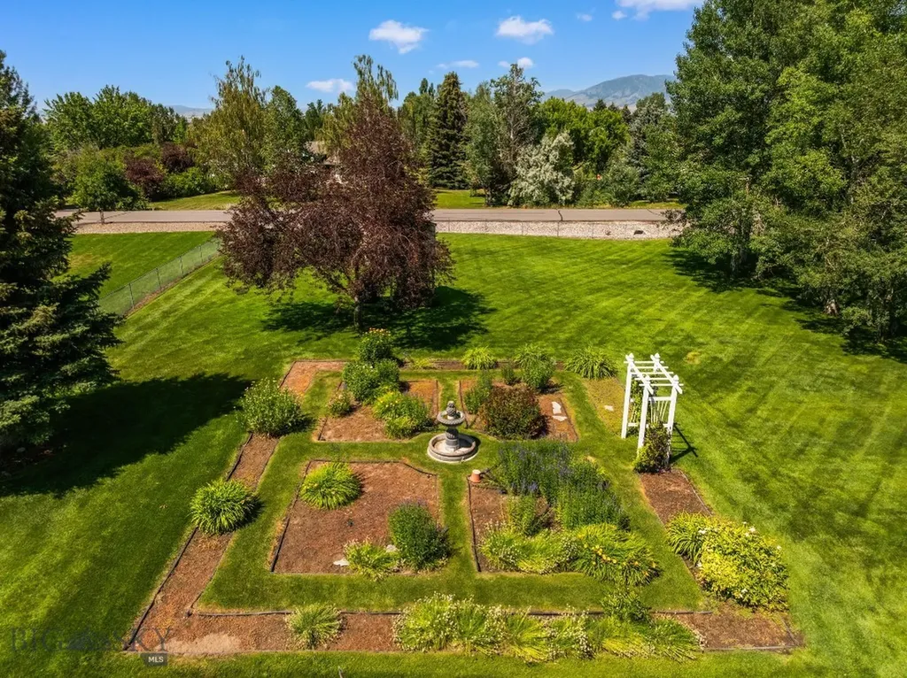 353 Sacajawea Peak Drive Bozeman MT 59718