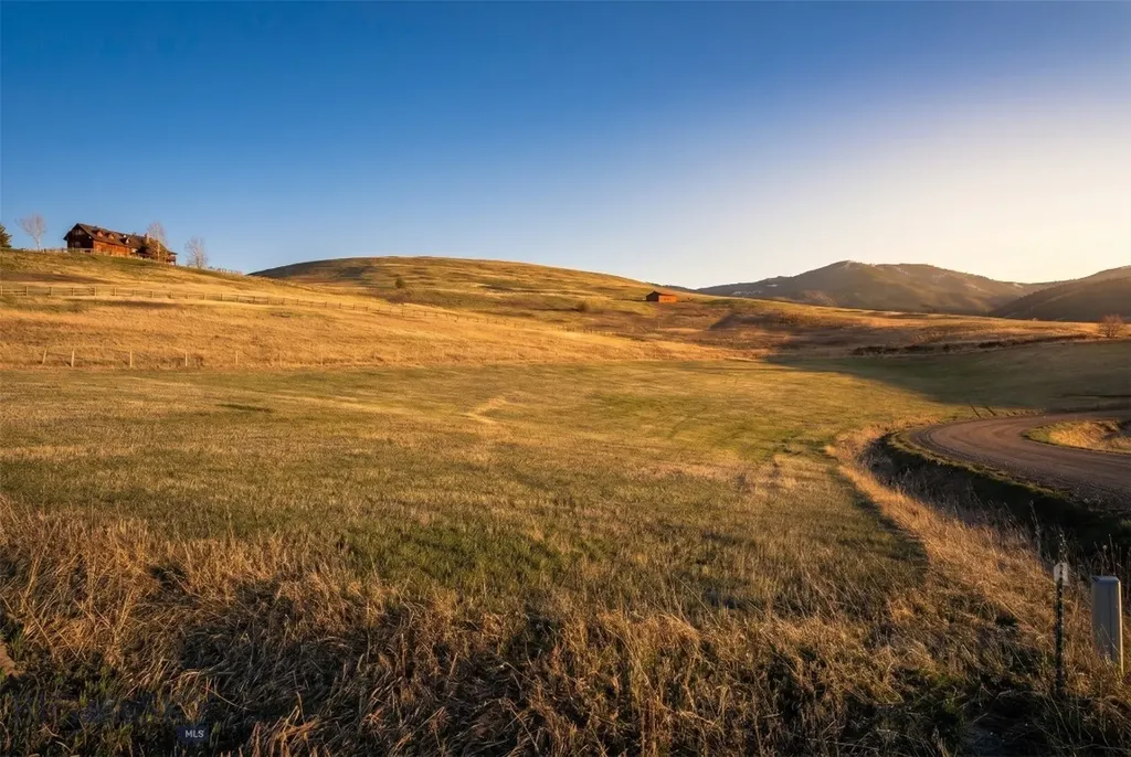 Lot 41 Upper Tom Burke Drive Gallatin Gateway MT 59730
