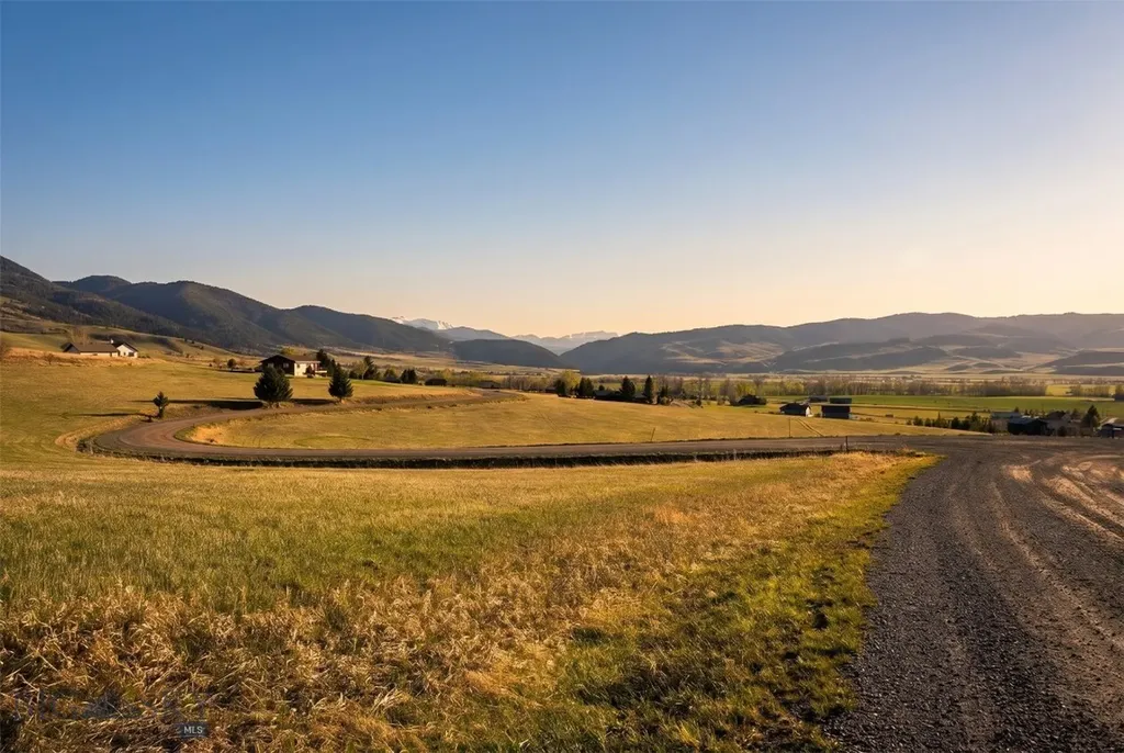 Lot 41 Upper Tom Burke Drive Gallatin Gateway MT 59730