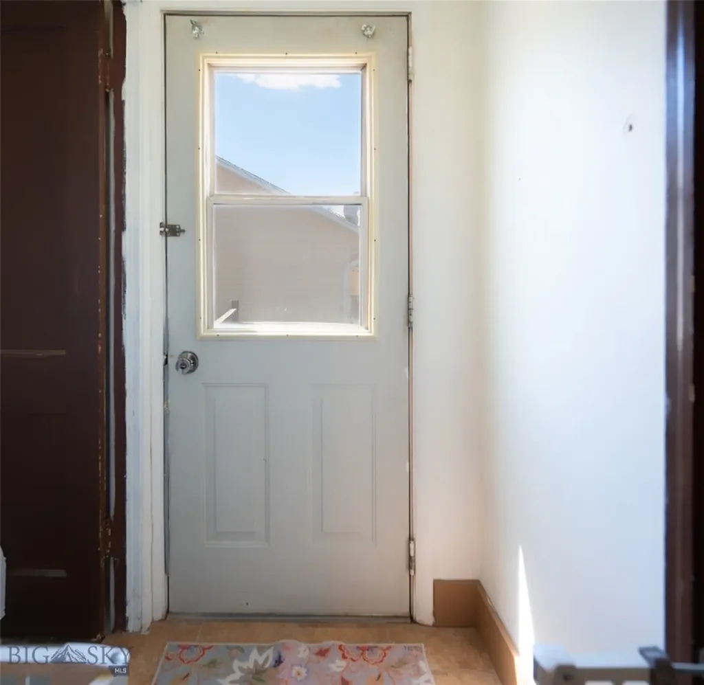 31 N Dakota Dillon MT 59725