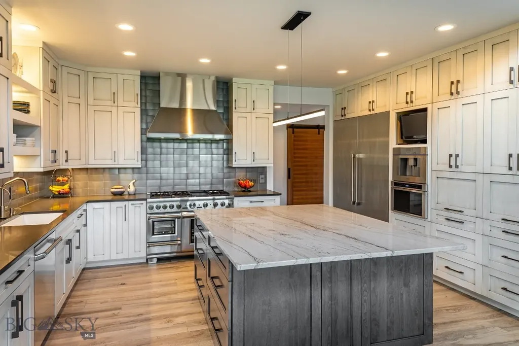 989 Bridger Lake Drive Bozeman MT 59718