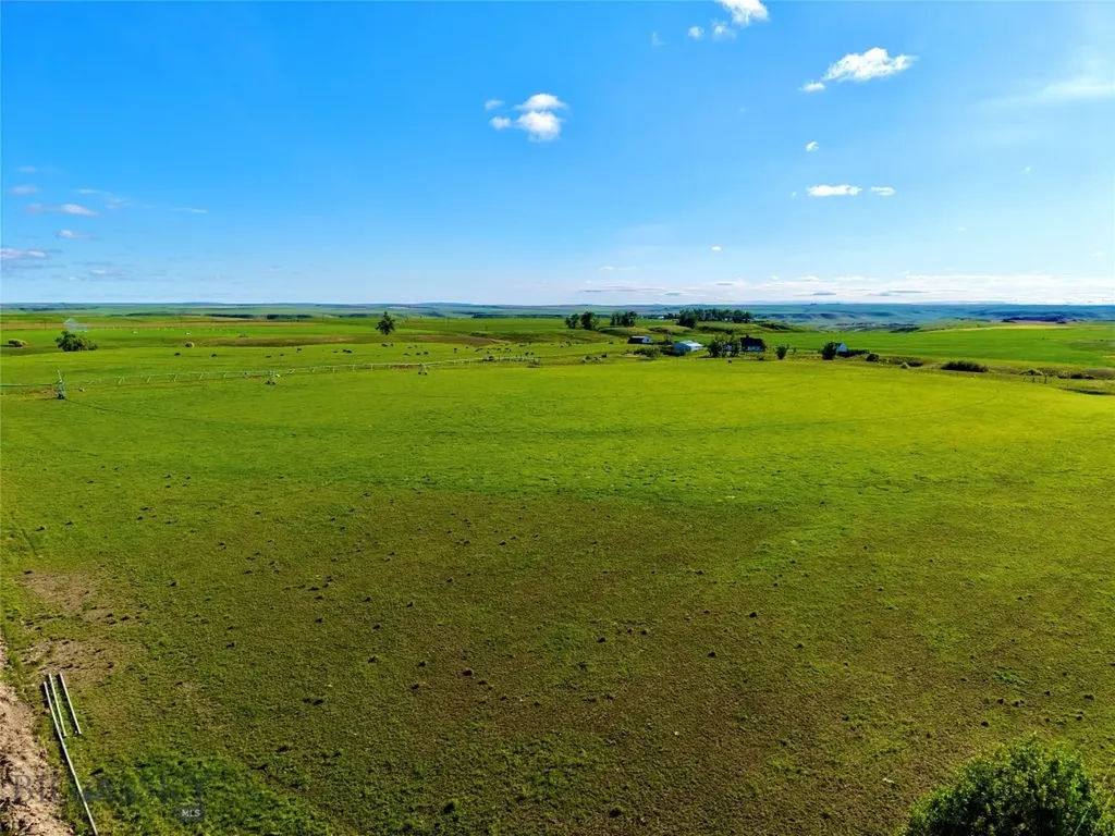 1481 Countyline Road Vaughn MT 59487
