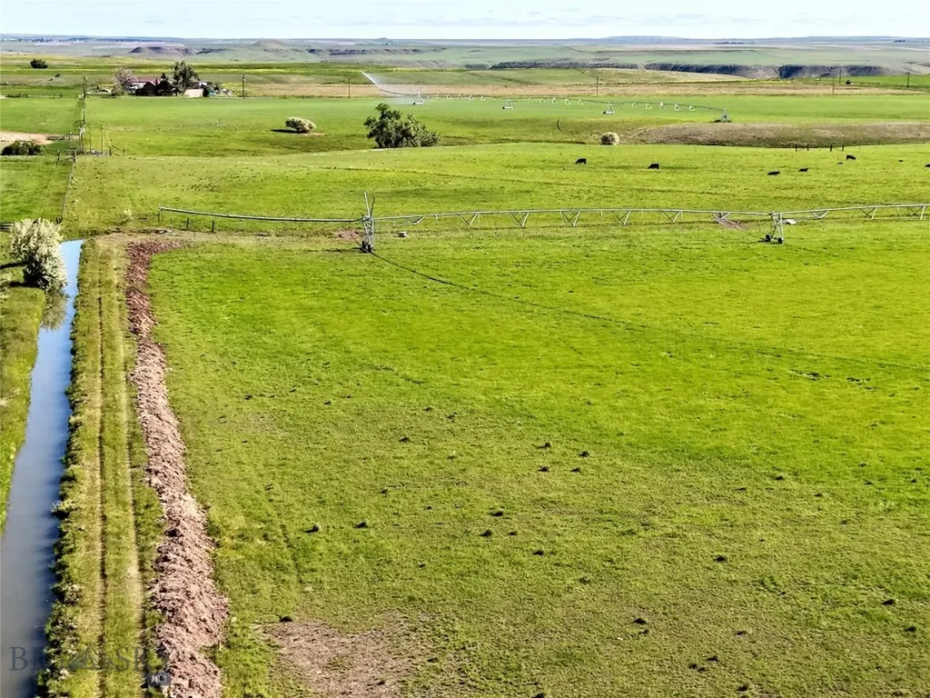 1481 Countyline Road Vaughn MT 59487