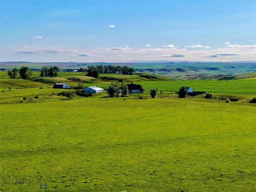 1481 Countyline Road Vaughn MT 59487