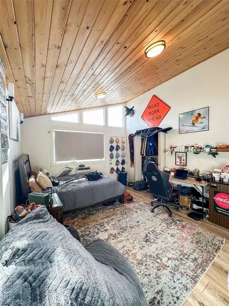 1604 Maple Lane Bozeman MT 59715