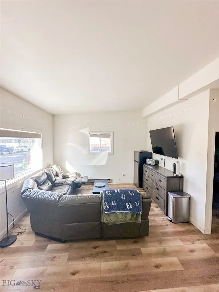 1604 Maple Lane Bozeman MT 59715