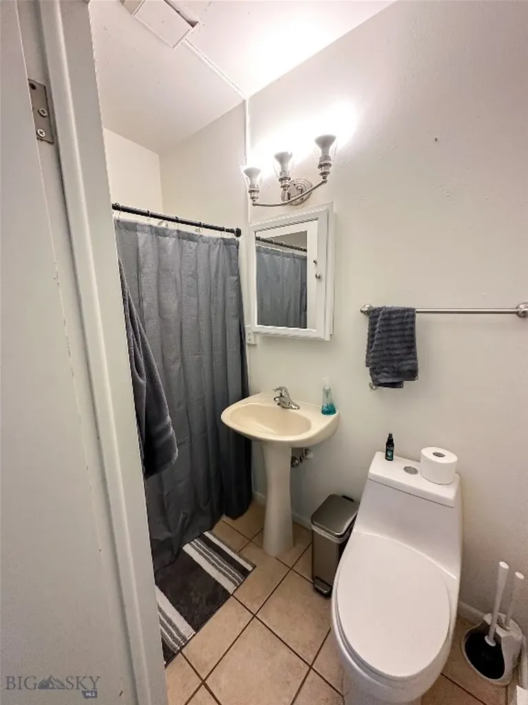 1604 Maple Lane Bozeman MT 59715