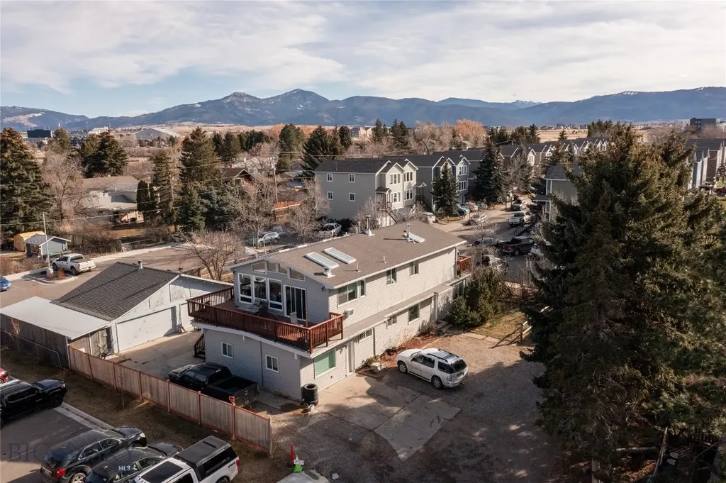 1604 Maple Lane Bozeman MT 59715