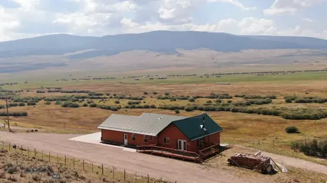 2900 Pioneer Mountains Scenic Byway Polaris MT 59746