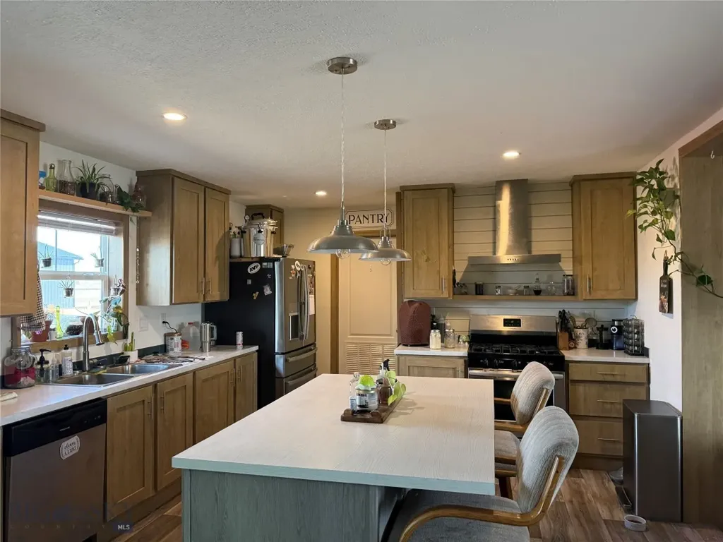 1100 E 2nd Big Timber MT 59011