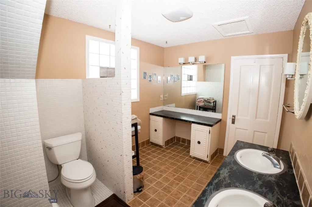 706 Locust Street Anaconda MT 59711
