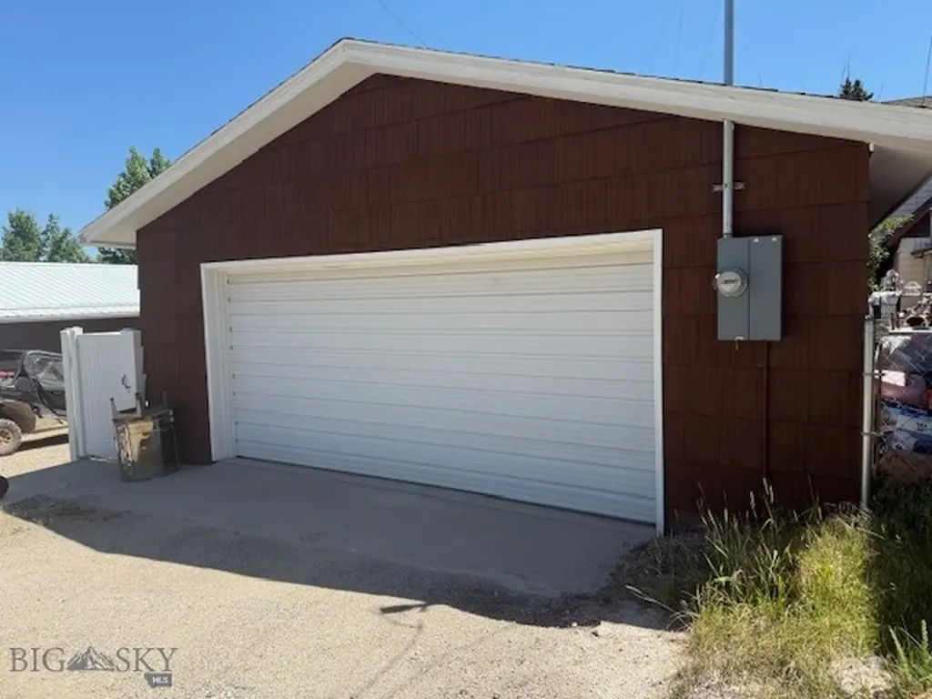 706 Locust Street Anaconda MT 59711