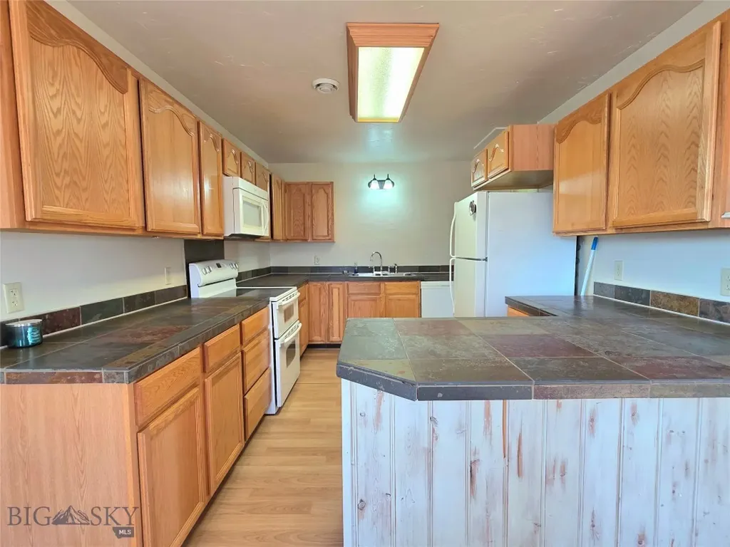 329 Steffens Street Ennis MT 59729