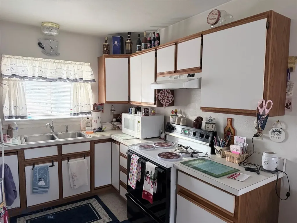 720 & 722 1st Avenue E Three Forks MT 59752