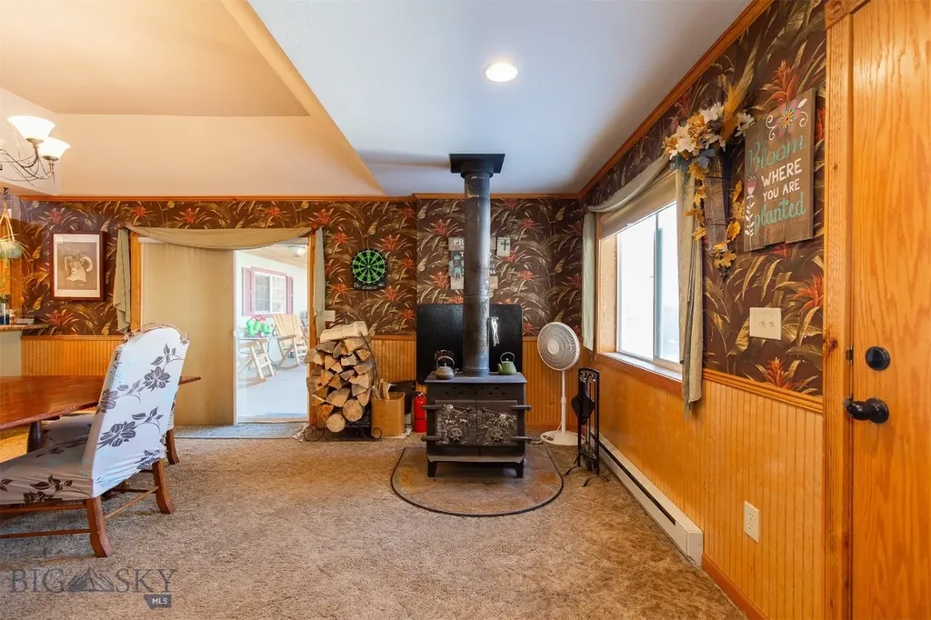 106 E Hamilton Street Sheridan MT 59749