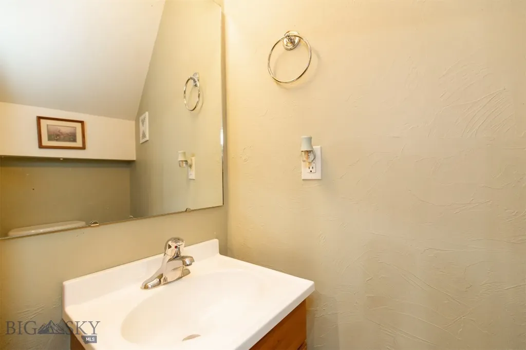 106 E Hamilton Street Sheridan MT 59749