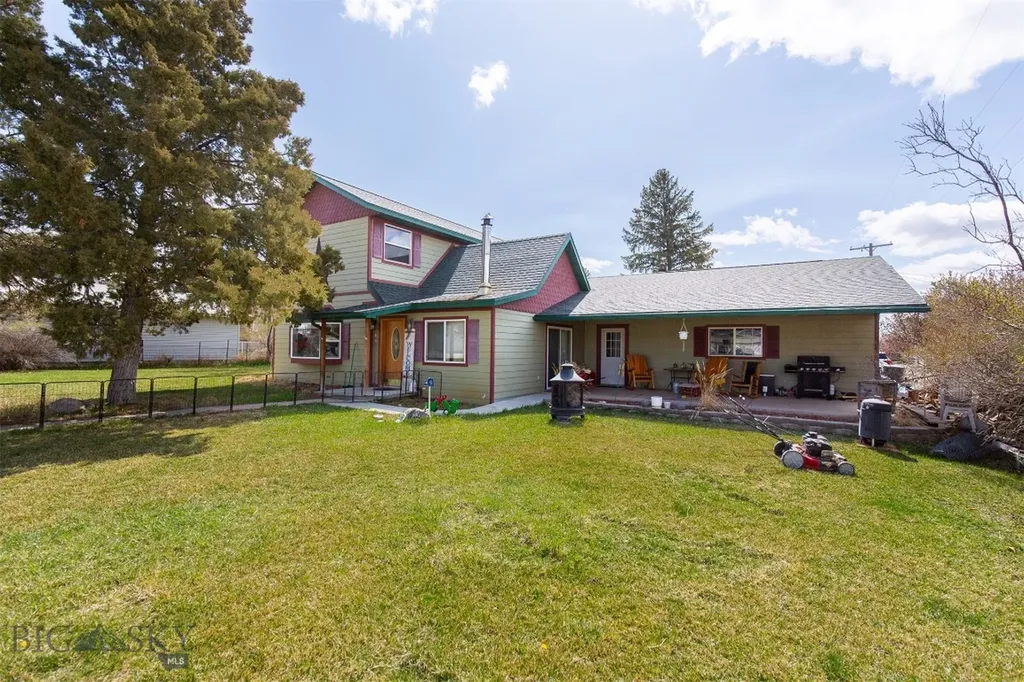 106 E Hamilton Street Sheridan MT 59749