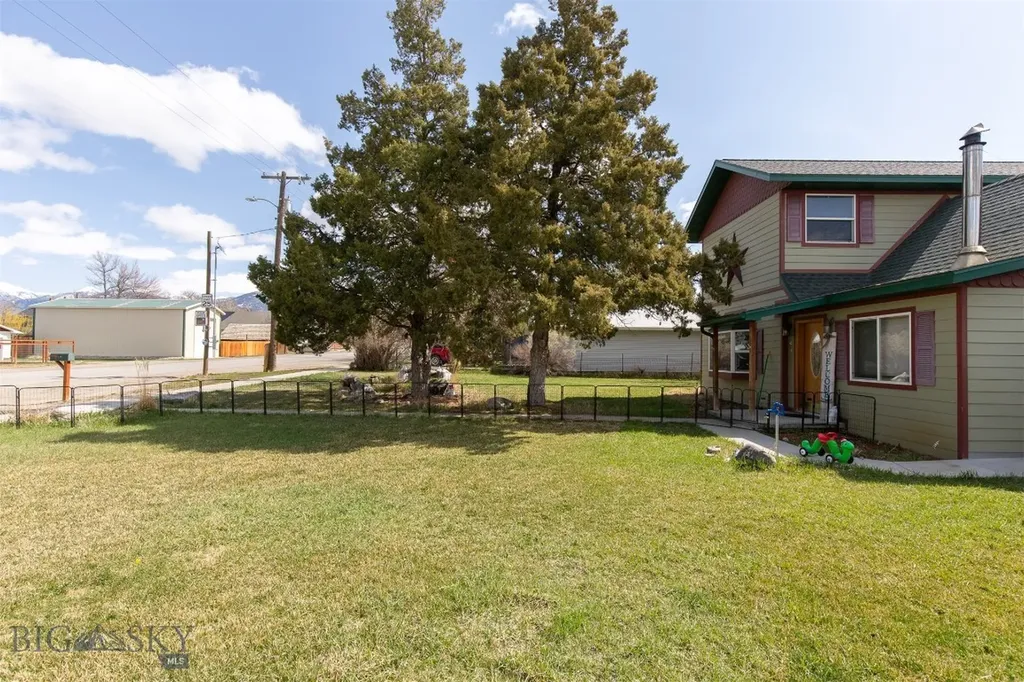 106 E Hamilton Street Sheridan MT 59749