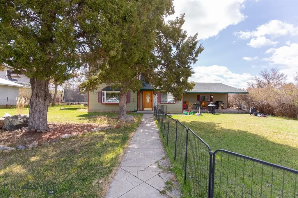 106 E Hamilton Street Sheridan MT 59749