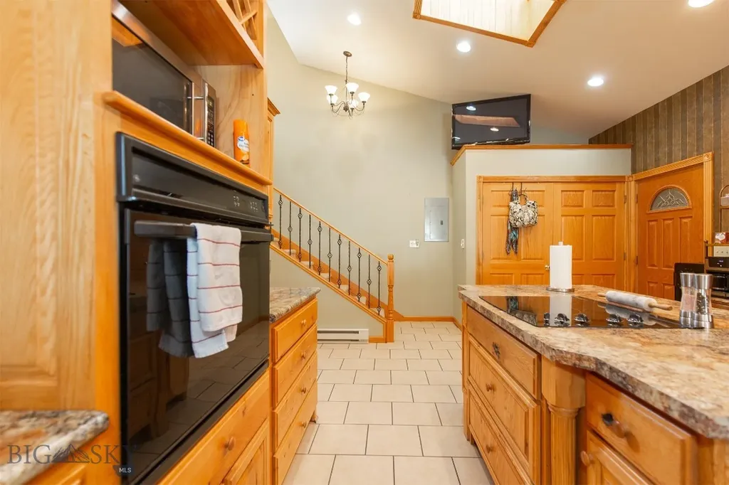 106 E Hamilton Street Sheridan MT 59749