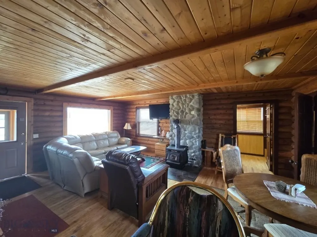 240 Ponderosa Melrose MT 59743