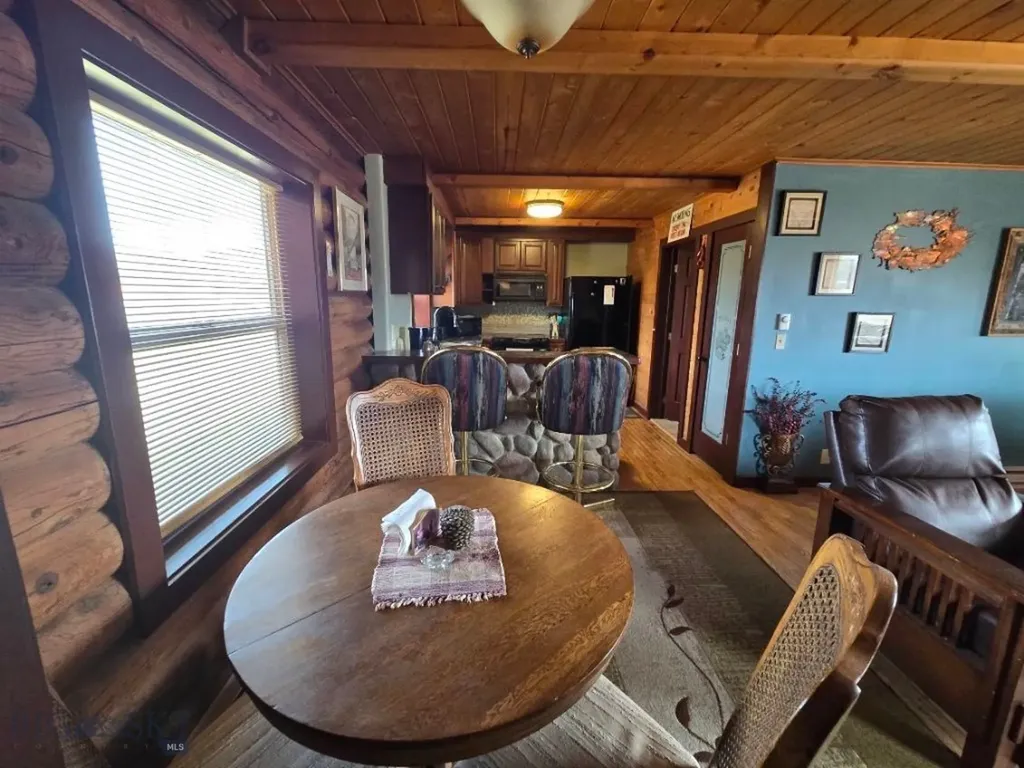 240 Ponderosa Melrose MT 59743