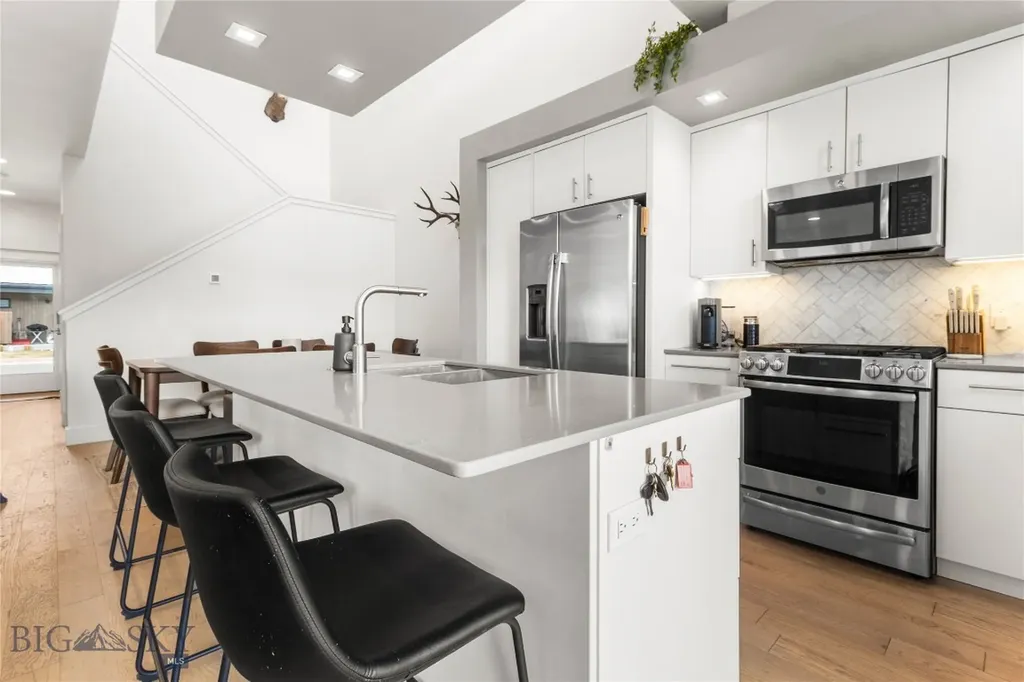 3856 Blondie Street Bozeman MT 59718
