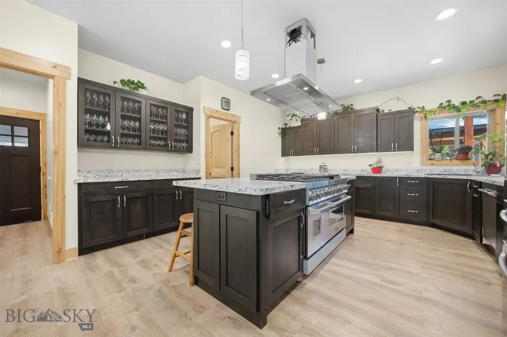 532 Gallatin Avenue West Yellowstone MT 59758