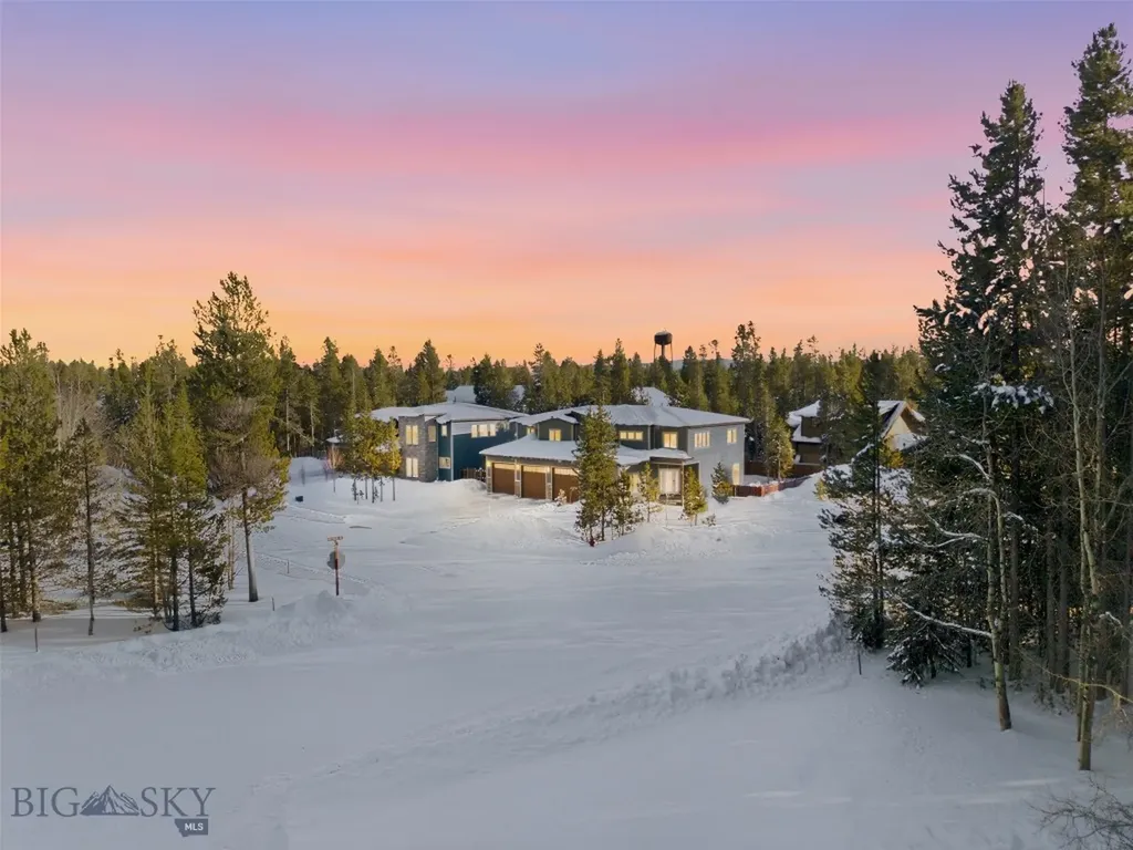 532 Gallatin Avenue West Yellowstone MT 59758