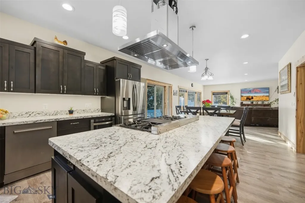532 Gallatin Avenue West Yellowstone MT 59758