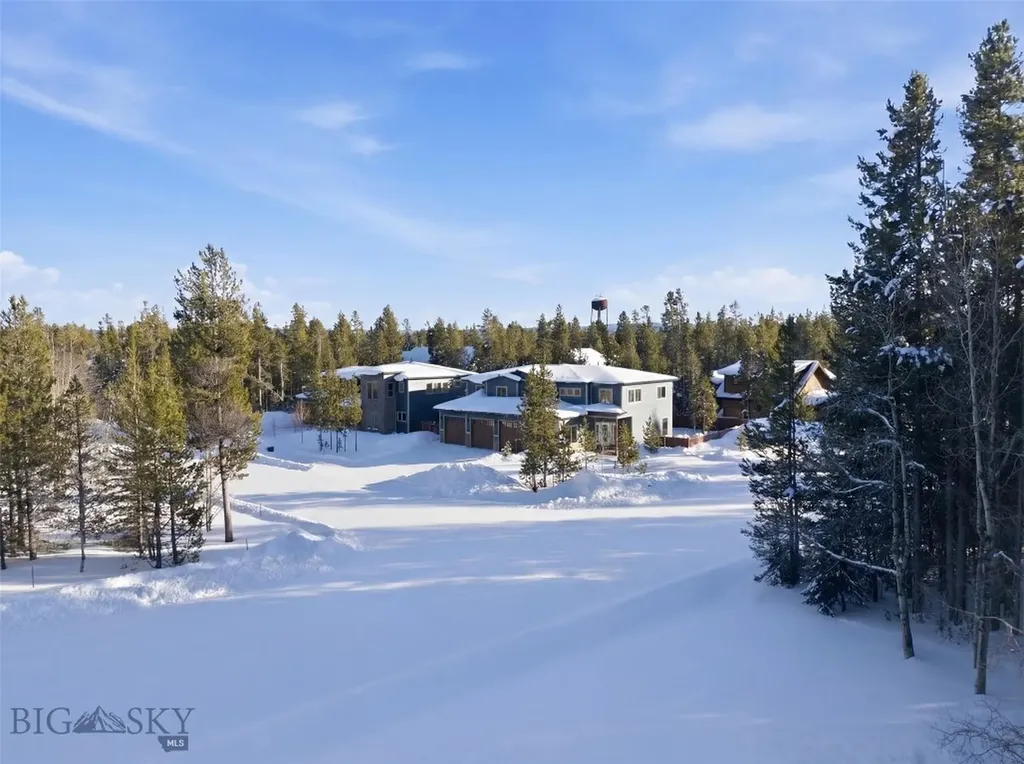 532 Gallatin Avenue West Yellowstone MT 59758