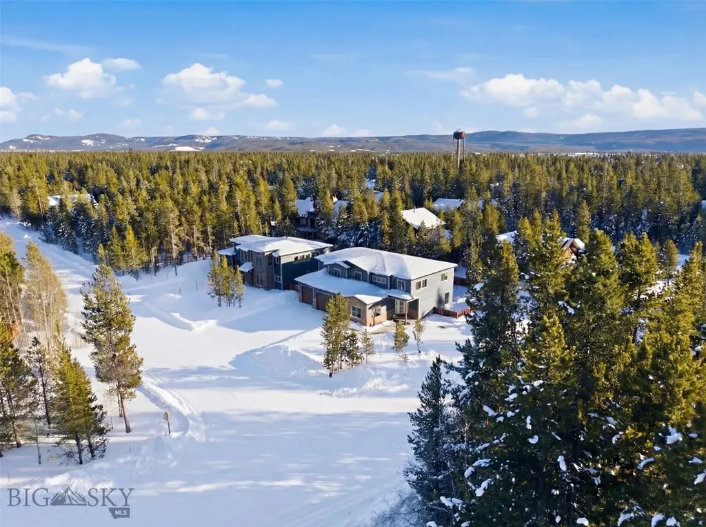 532 Gallatin Avenue West Yellowstone MT 59758