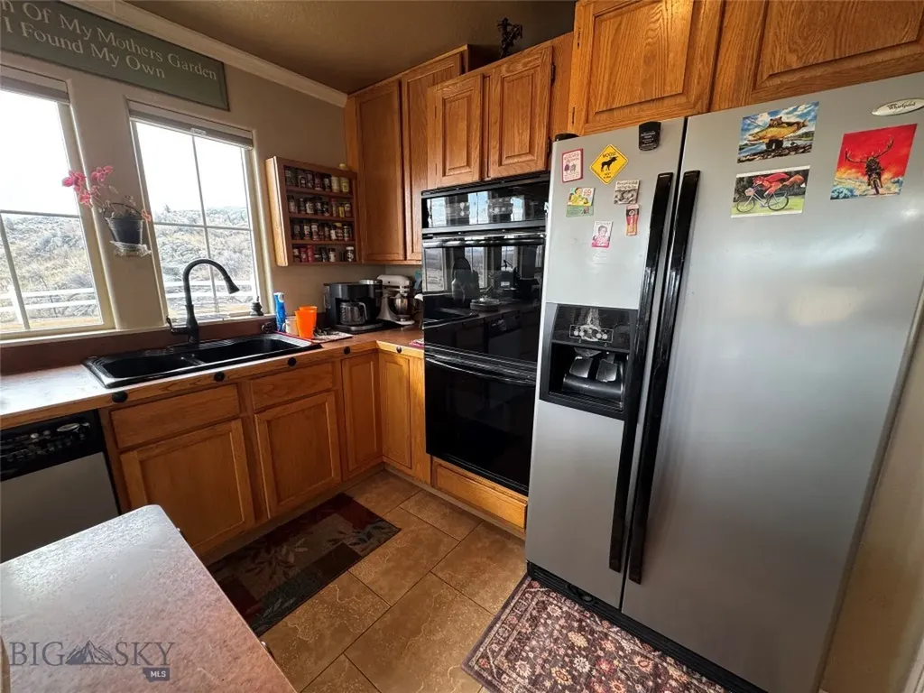 2651 Big Horn Melrose MT 59743