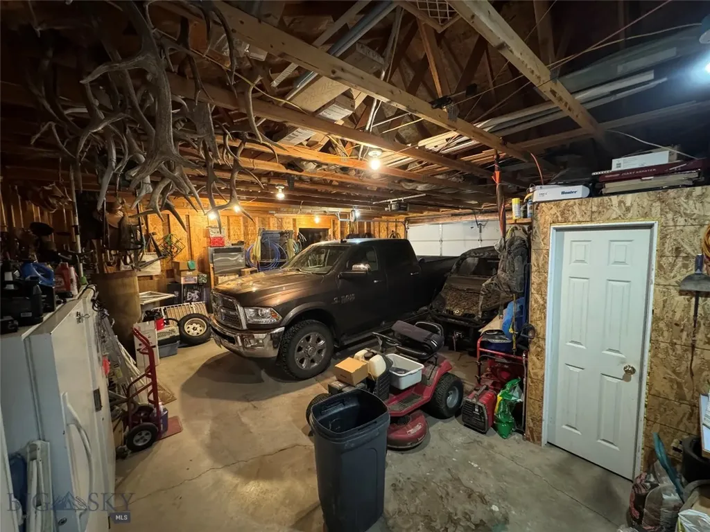 2651 Big Horn Melrose MT 59743