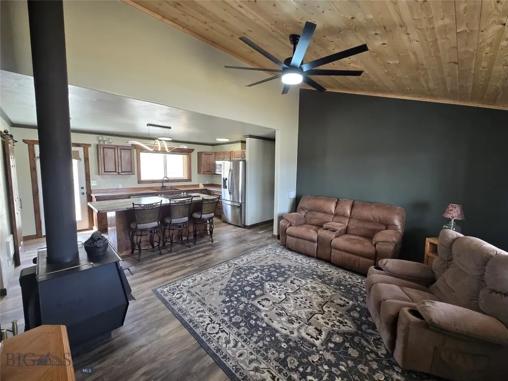 2651 Big Horn Melrose MT 59743