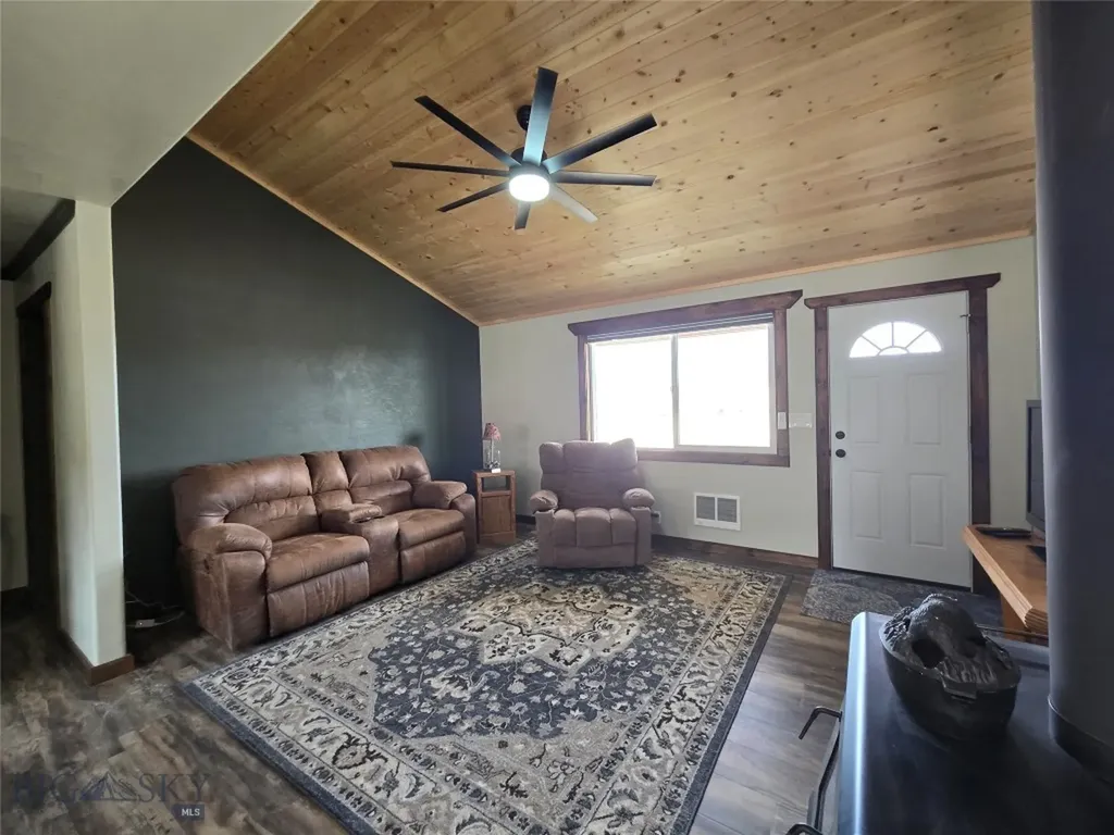 2651 Big Horn Melrose MT 59743