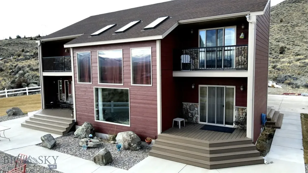 2651 Big Horn Melrose MT 59743