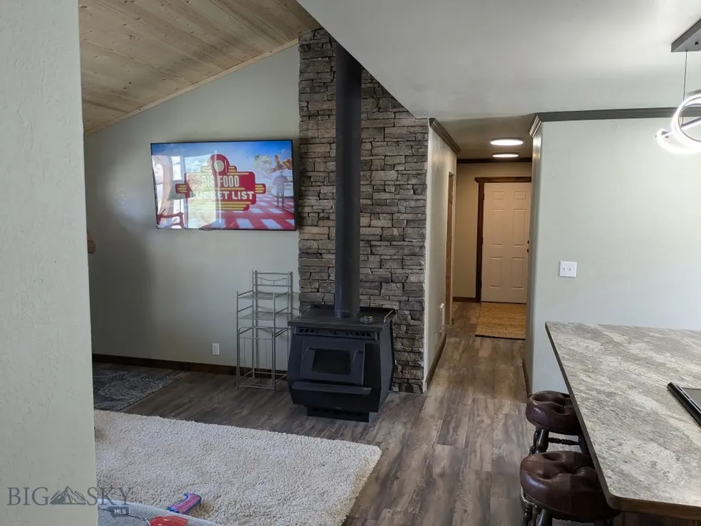 2651 Big Horn Melrose MT 59743