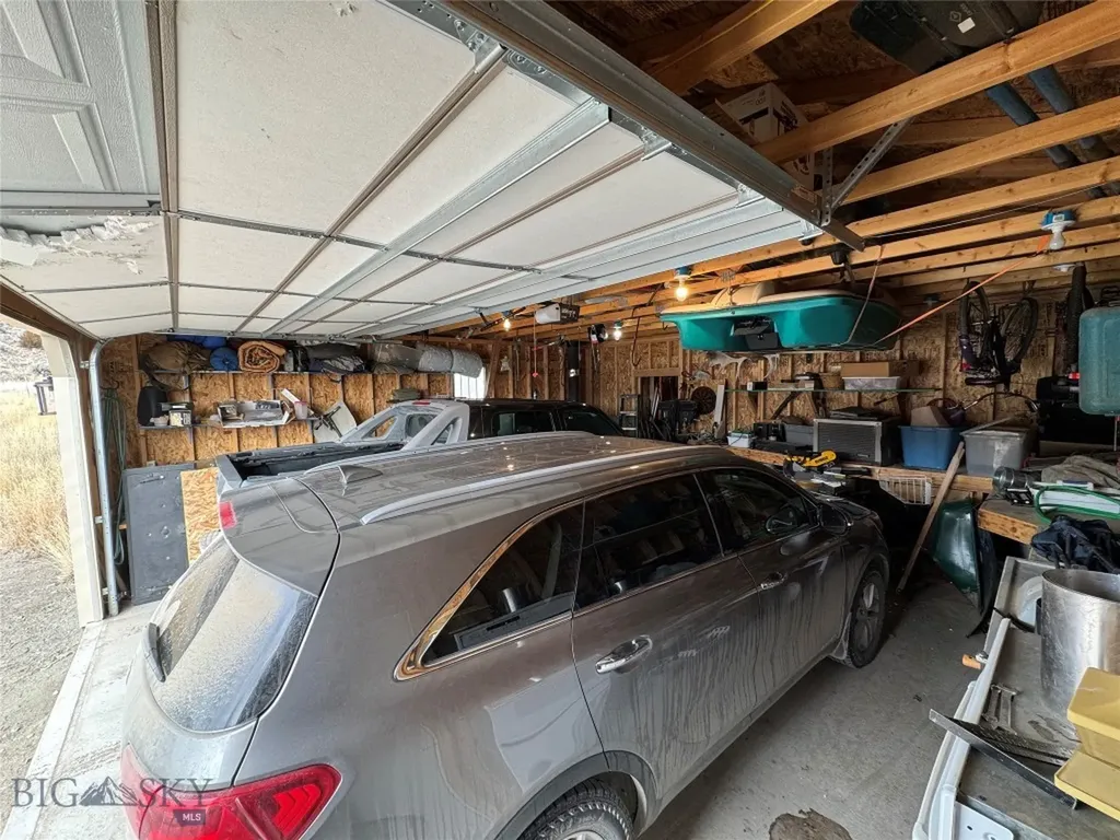 2651 Big Horn Melrose MT 59743