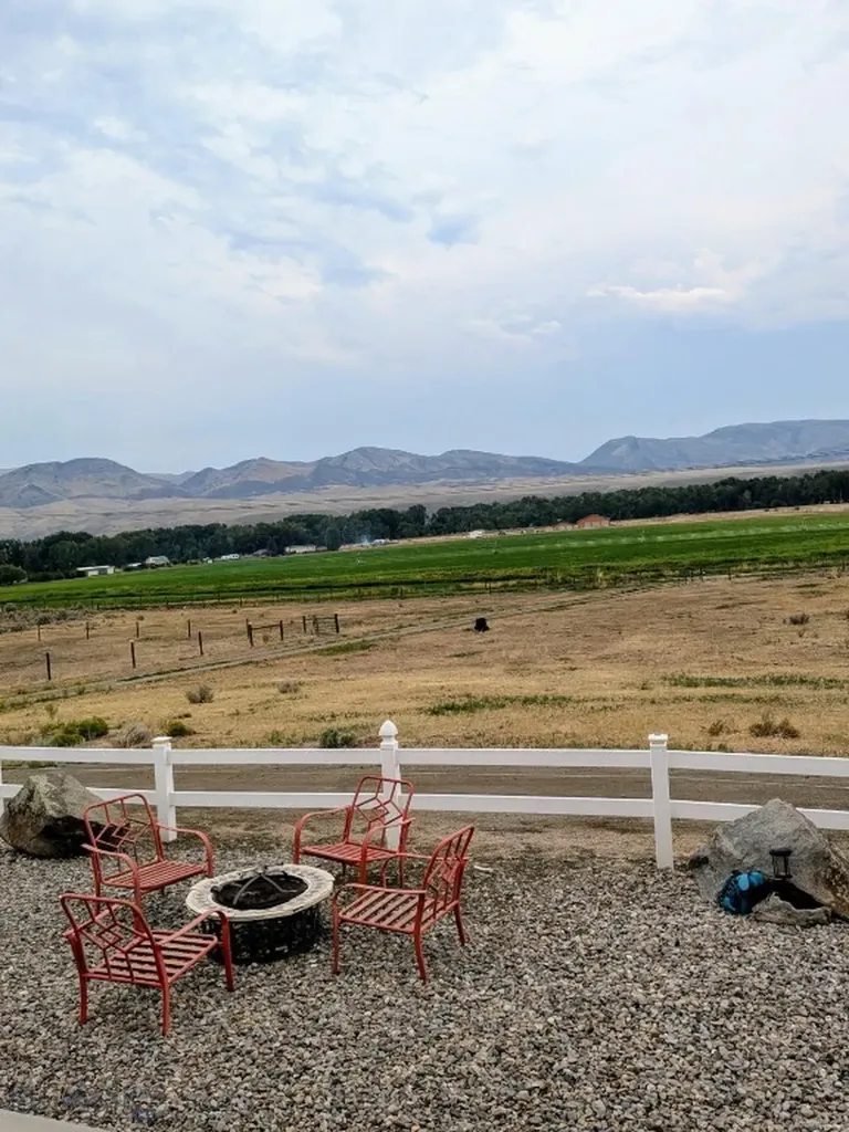 2651 Big Horn Melrose MT 59743