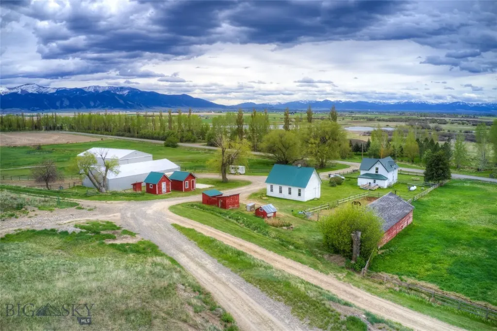 477 Reese Creek Road Belgrade MT 59714