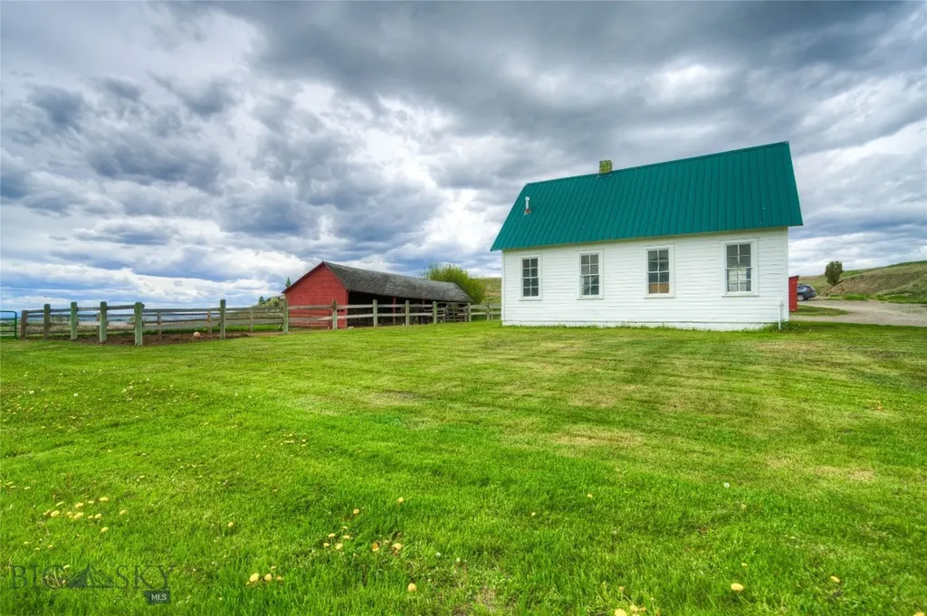 477 Reese Creek Road Belgrade MT 59714