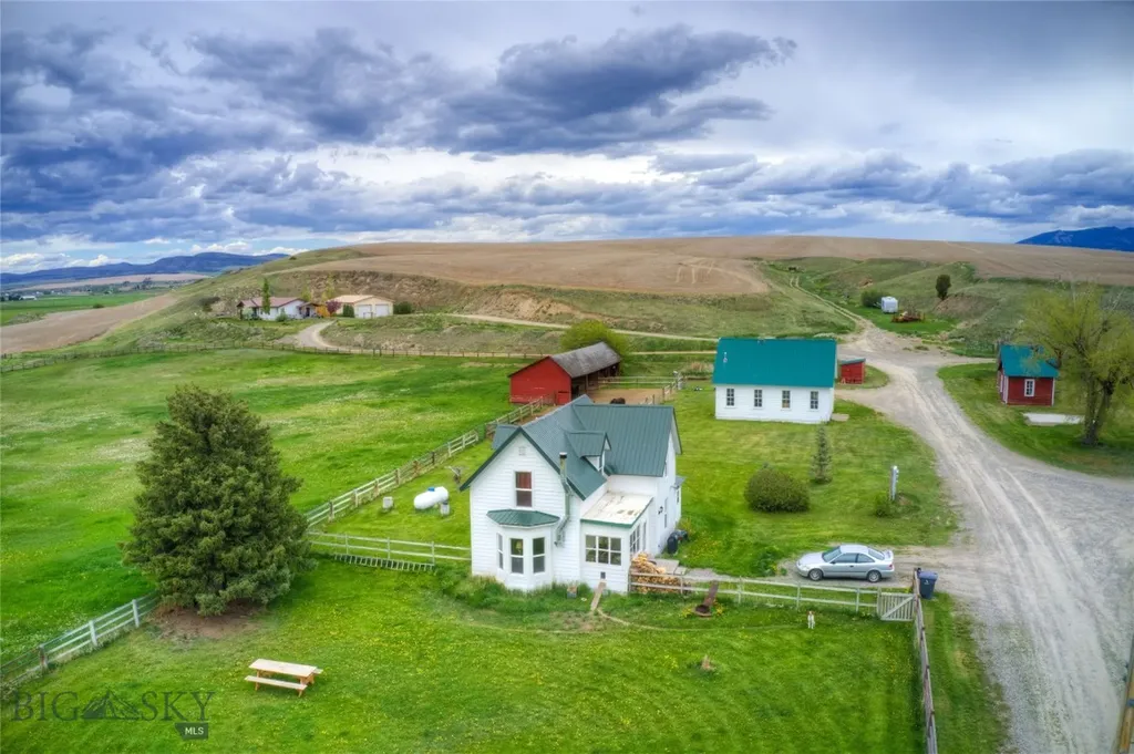 477 Reese Creek Road Belgrade MT 59714