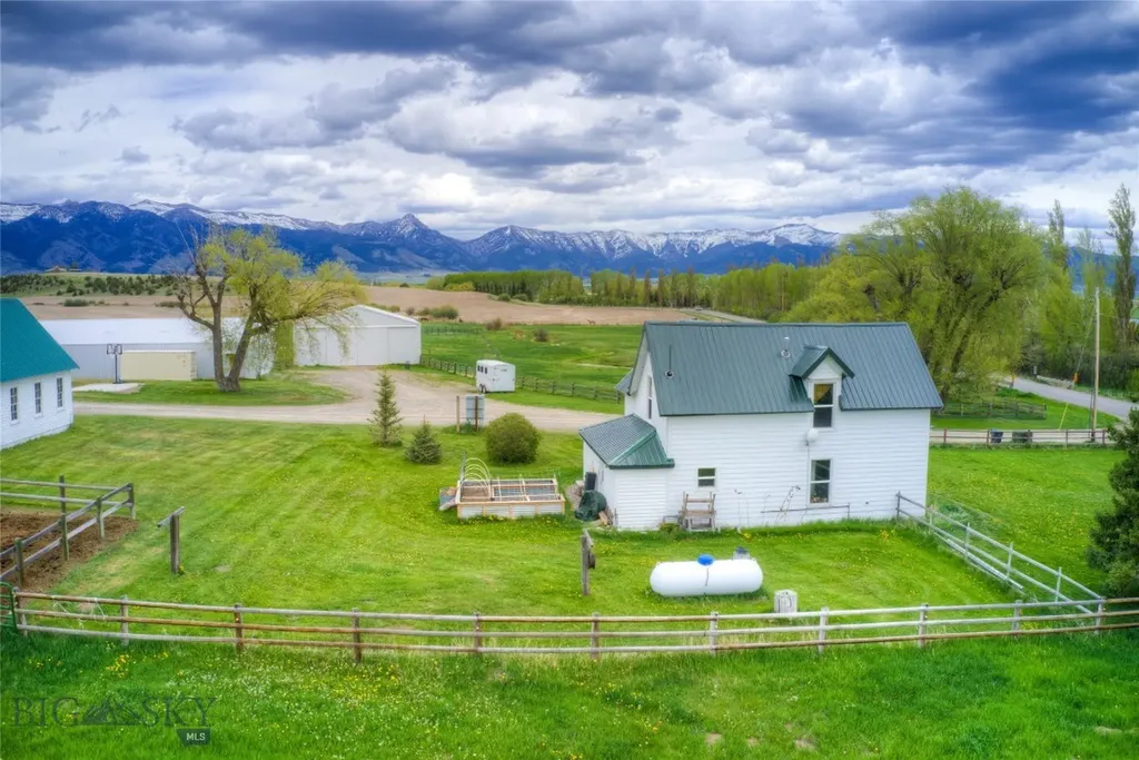 477 Reese Creek Road Belgrade MT 59714