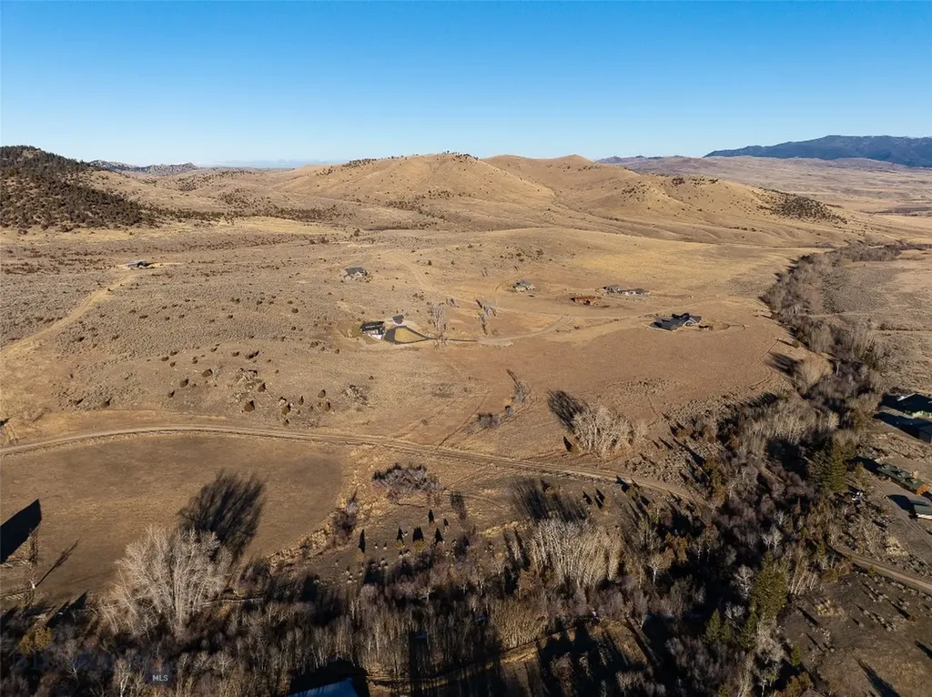 9 Willow View Way Mcallister MT 59740
