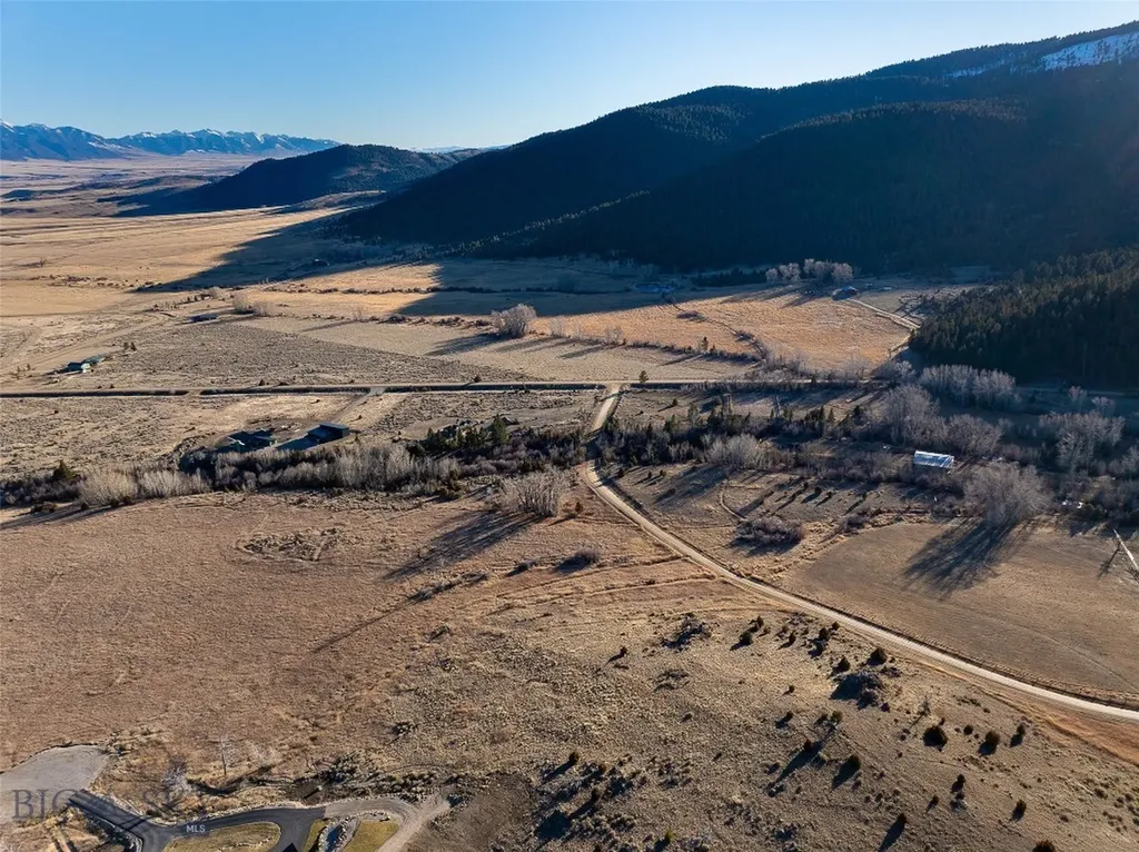 9 Willow View Way Mcallister MT 59740