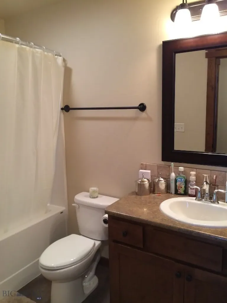 925 Twin Lakes Avenue Bozeman MT 59718